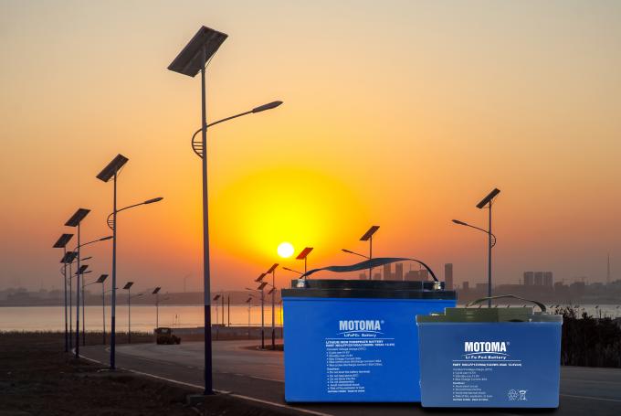 Изготовленный на заказ перезаряжаемые литий-ионный аккумулятор 12V 50Ah 18650 для света СИД солнечного 0